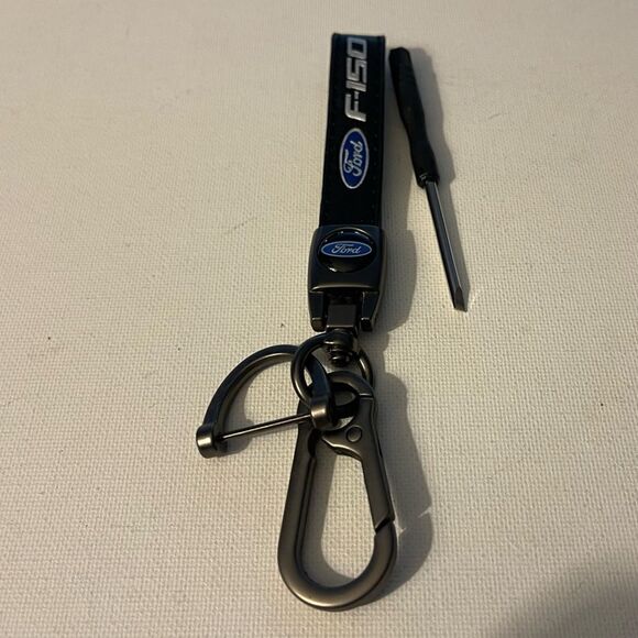 Ford F-150 key fob Keychain in black leather NWT - Picture 3 of 4